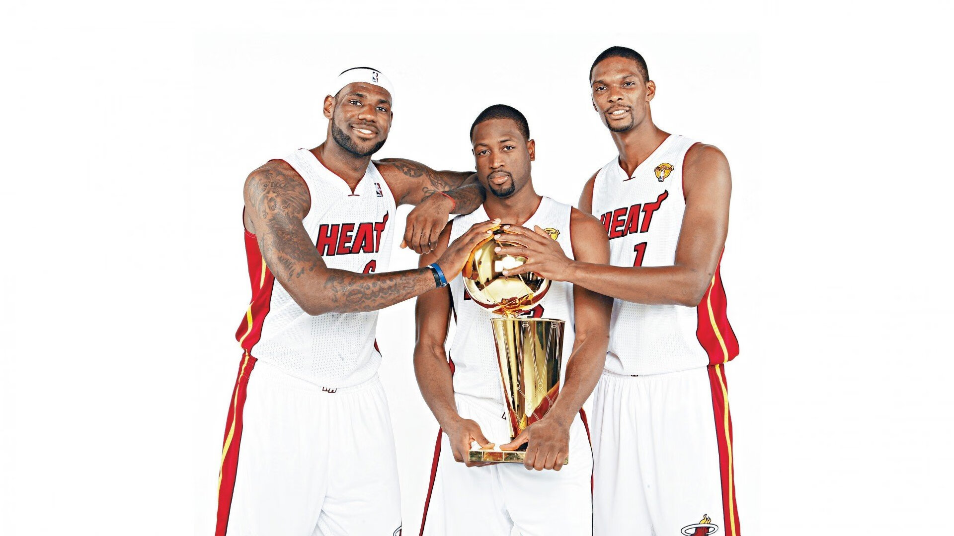 九游sports-骑士全队参观球队历史展激发荣誉感，骑士队在哪