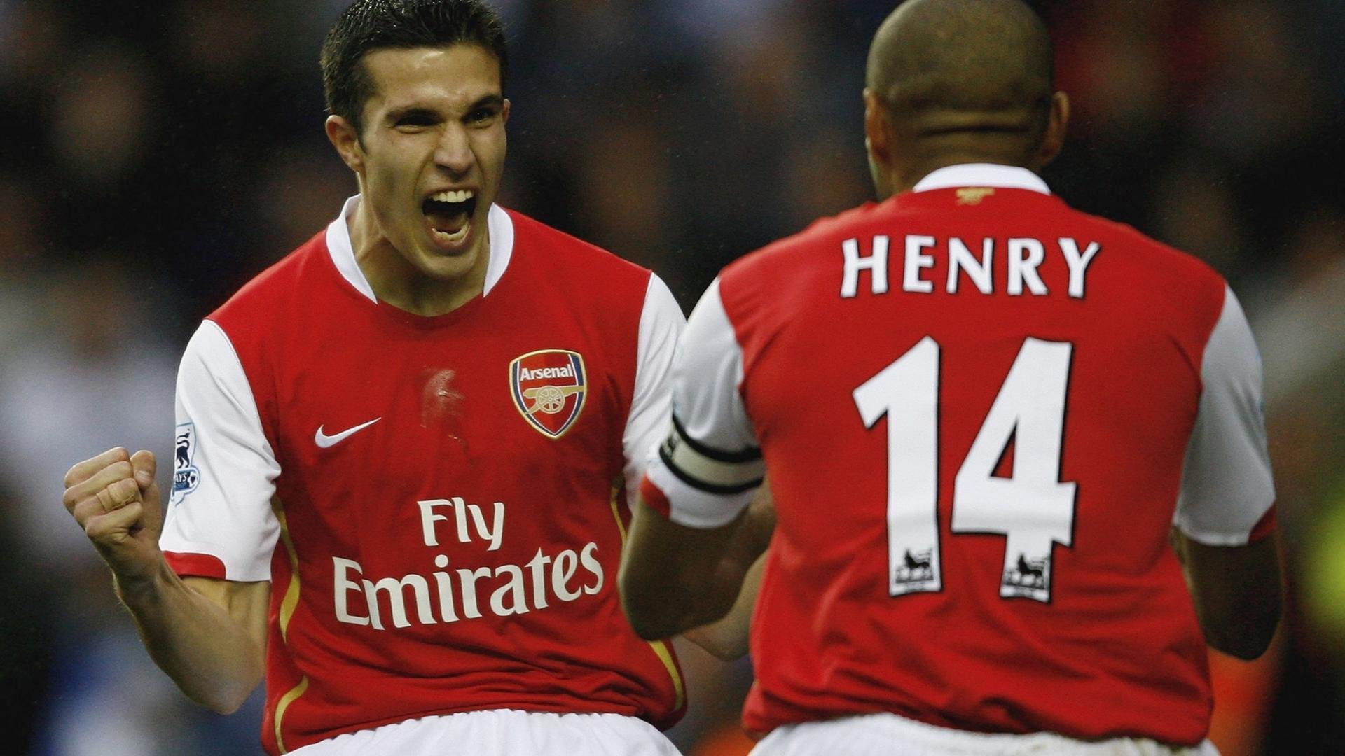 九游官网下载app下载-英超激战：曼城主场4-2大胜阿森纳，争夺榜首悬念加剧，英超曼城对阿森纳